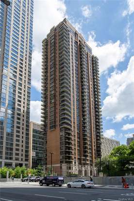Foto principal - 15 W 61st St