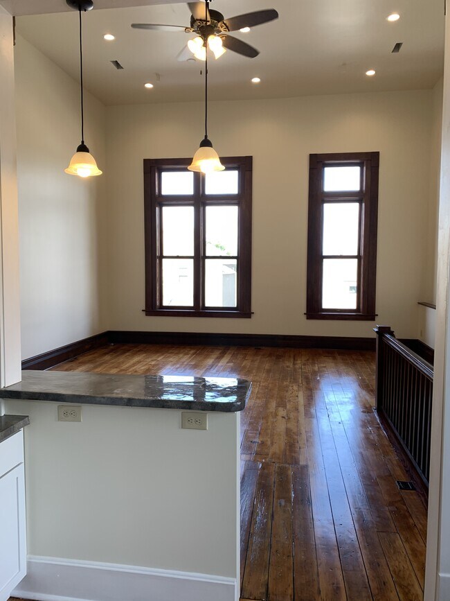 Living Room - 800 Rose St