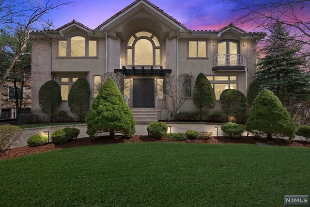 Foto principal - 671 Summit Street