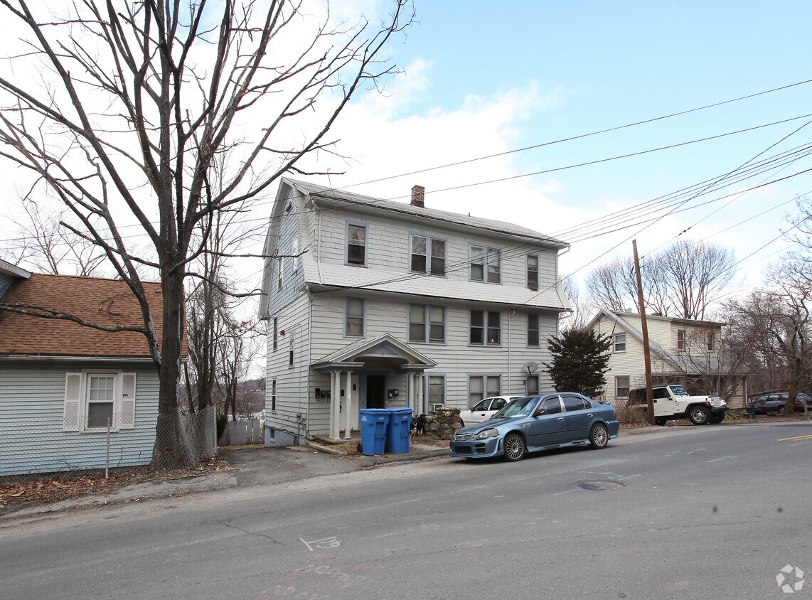 Primary Photo - 415 Waterville St