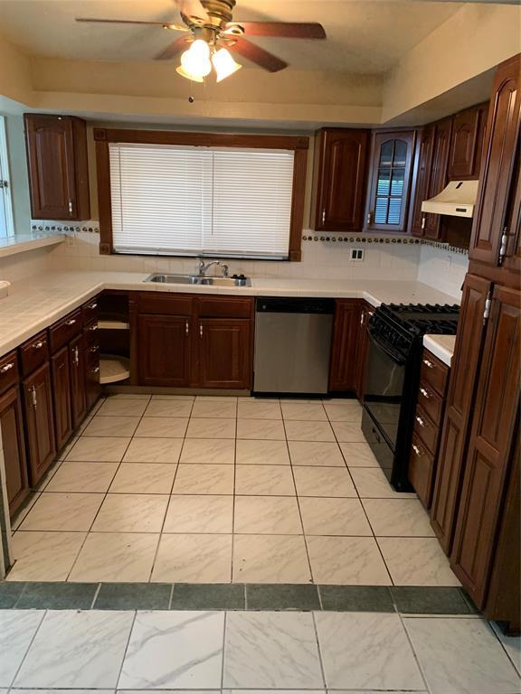 Foto del edificio - 3222 Russwood Ln