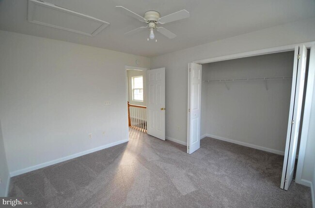 Building Photo - 1161 Gwynne Ave