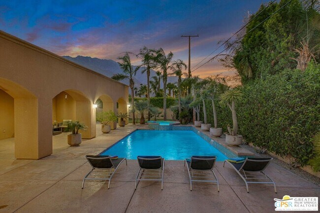 Building Photo - 2280 E Desert Park Ave