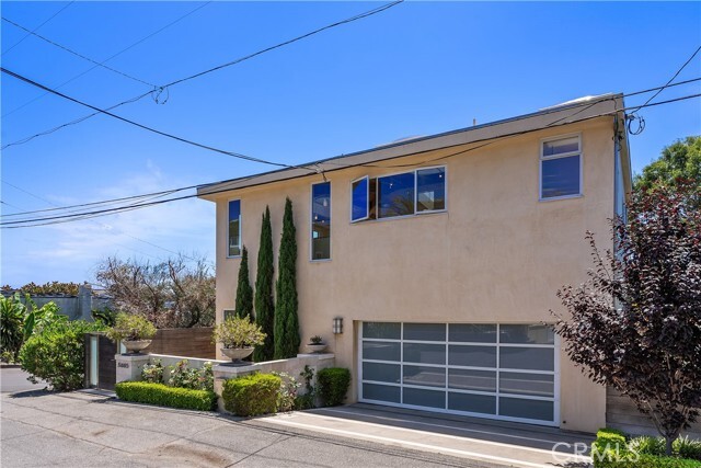 Building Photo - 31685 3rd Ave