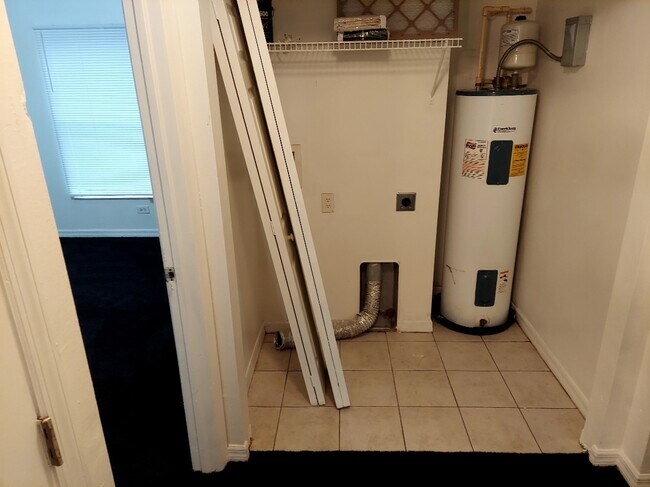 Building Photo - 1000 13th Ave S