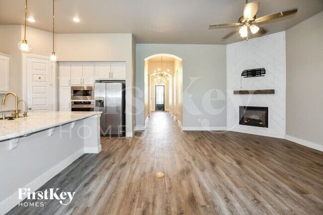 Building Photo - 1609 San Donato Ln