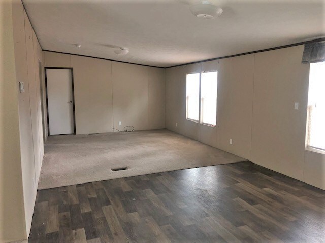 Building Photo - 416 Shingle Oak Dr