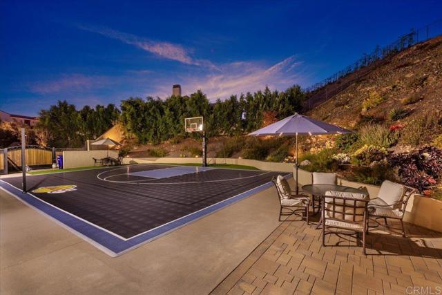 Building Photo - 1048 Quartz St