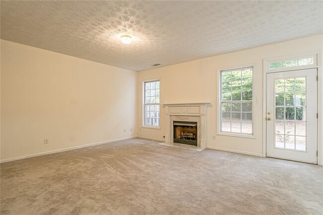 Building Photo - 3044 Kentmere Dr