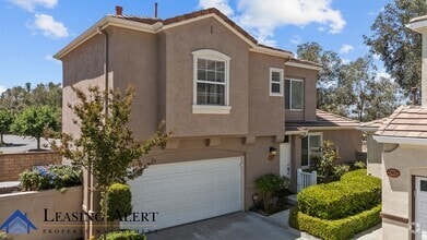 Building Photo - 27825 Crown Ct Cir