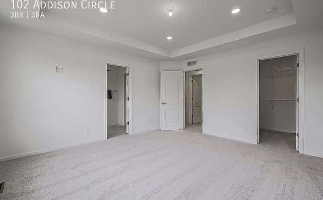Building Photo - 102 Addison Cir