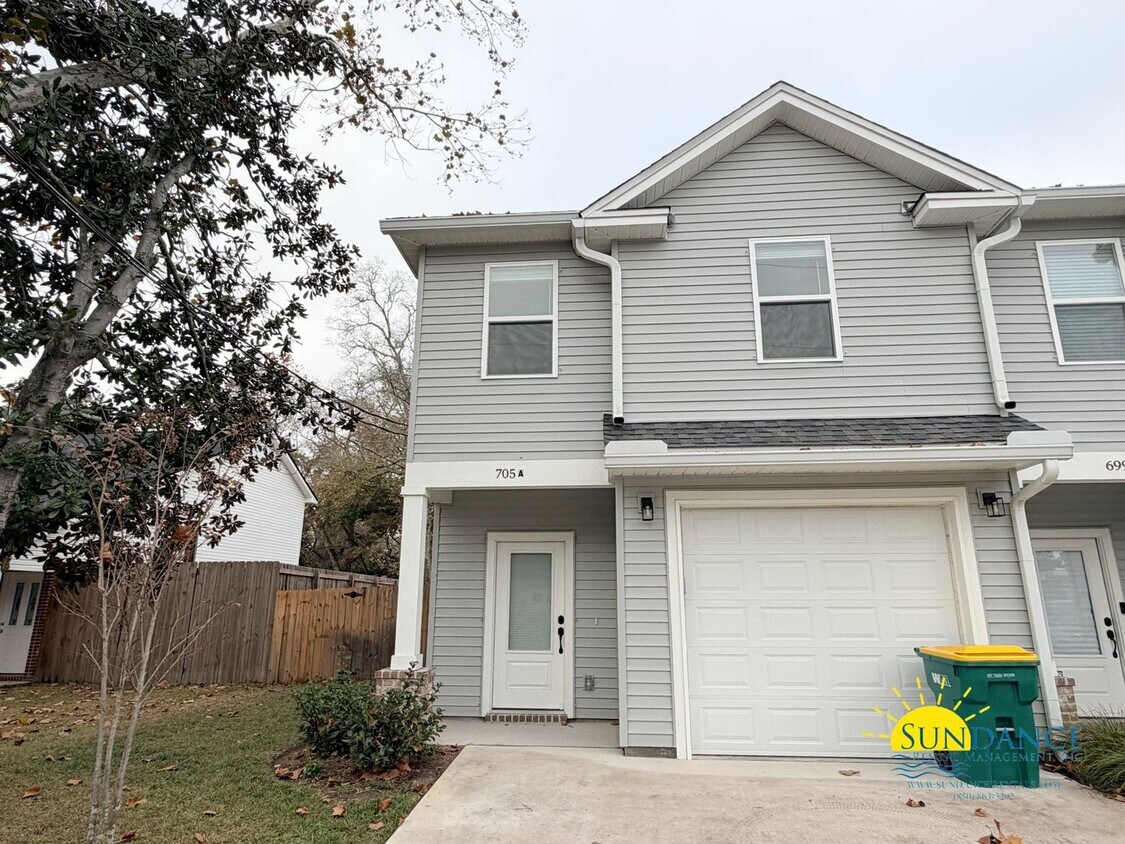 Primary Photo - Brand-New 3 Bedroom Townhome in Fort Walton Beach!