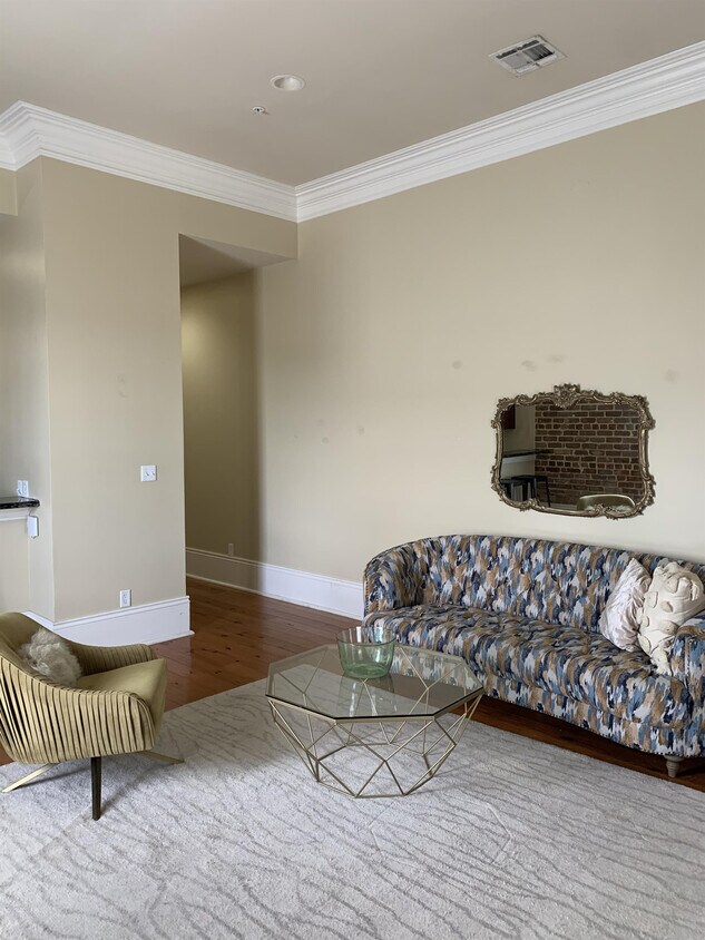 Foto principal - 621 Celeste St