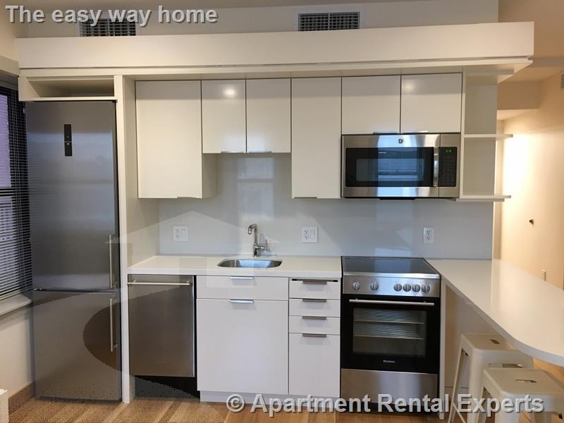 Primary Photo - 115 Mt Auburn St