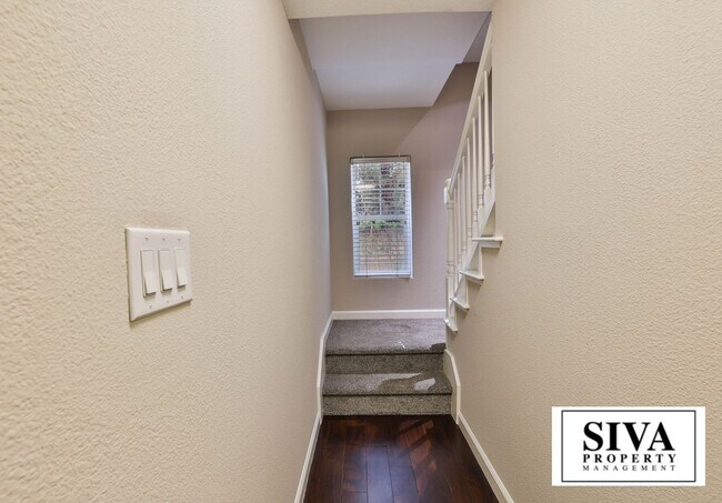 Foto del edificio - 808 Lenzen Ave