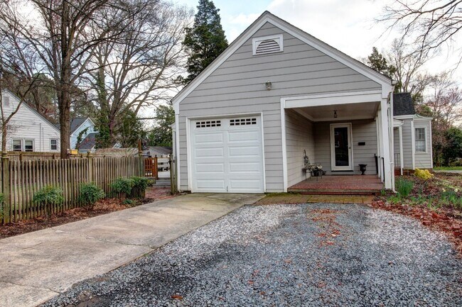 Photo - Beautiful and Spacious 2bd/1ba Home Near Northgate Park in Durham's Colonial Village!