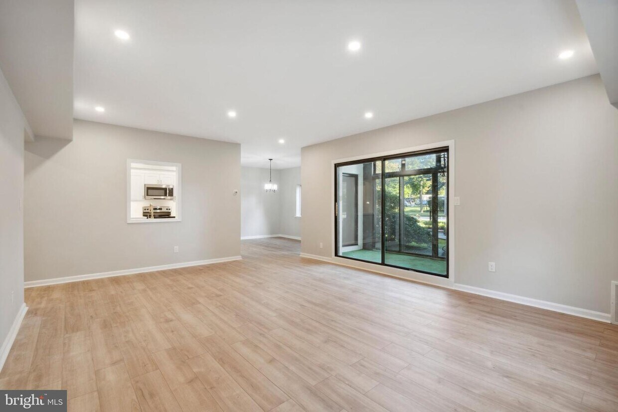 432 Montgomery Ave Unit 101, Haverford, PA 19041 Room for Rent in