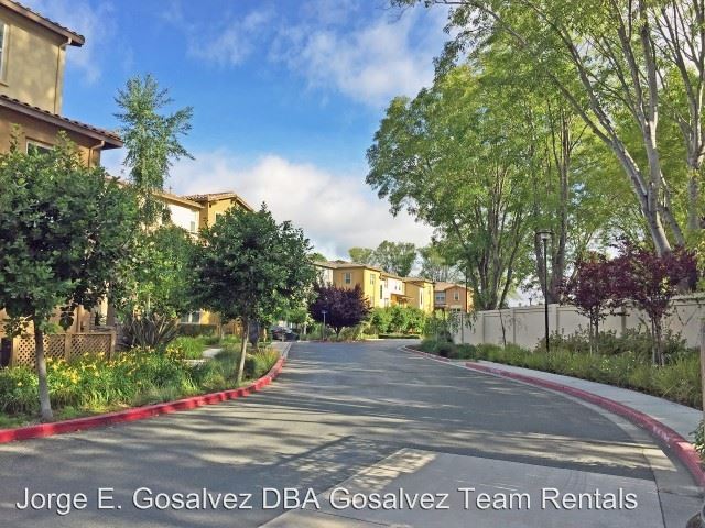 Foto del edificio - 572 Santa Rosalia Ter