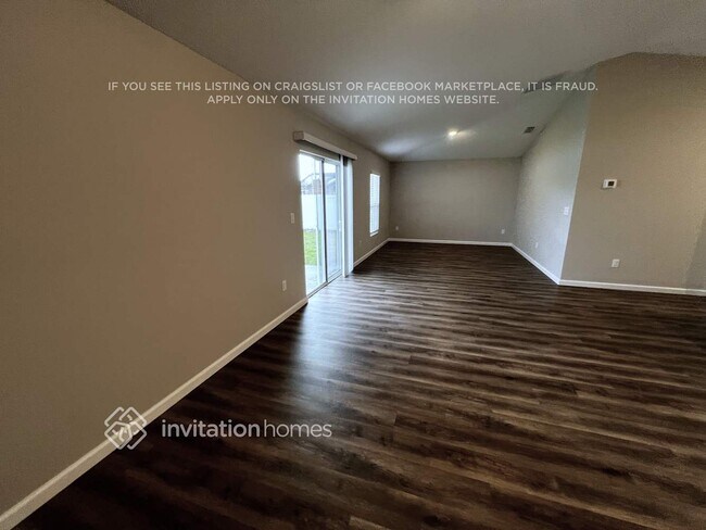 Building Photo - 3851 SW Janiga St