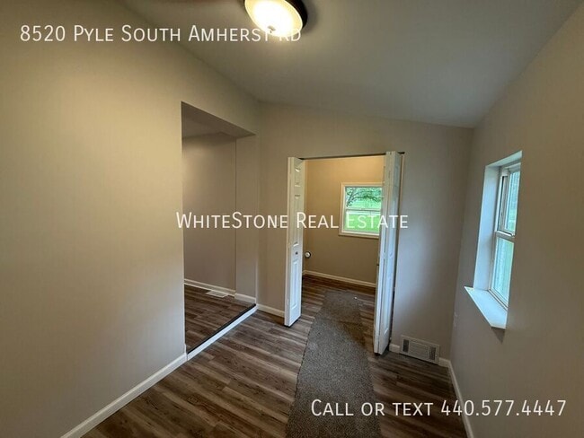 Building Photo - 8520 Pyle South Amherst Rd