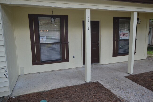 Foto del edificio - 5157 Cumberland Cove Dr