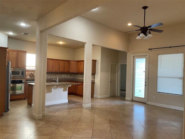 Building Photo - 1477 Silverado Dr