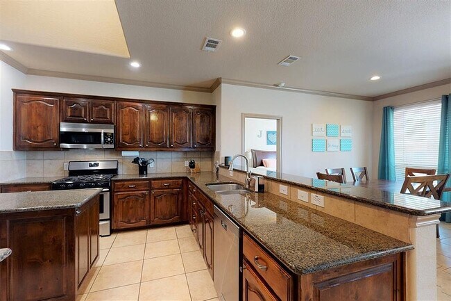Foto del edificio - 5509 Grayson Ridge Dr