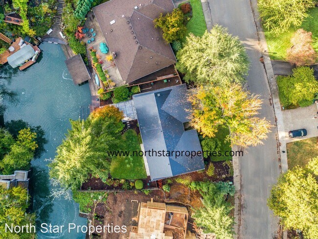 Building Photo - 3 br, 3 bath House - 18041 Cardinal Dr