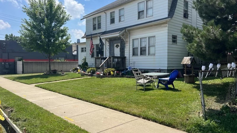 Foto principal - 22727 Rein Ave