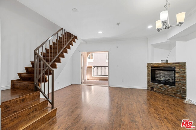 Building Photo - 5633 Carlton Way