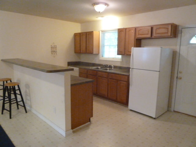 Foto del edificio - Awesome location for this spacious 4br 2ba...