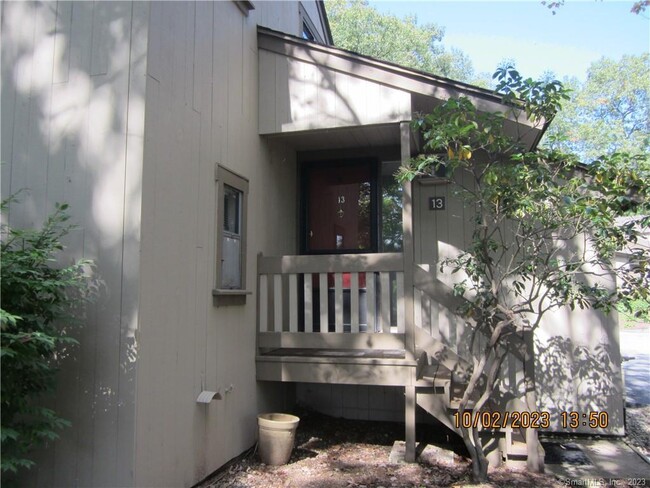 Building Photo - 13 Cottonwood Dr