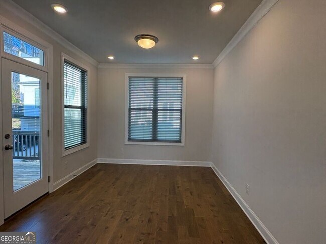 Foto del edificio - 3842 Firewood Ln