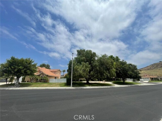 Foto del edificio - 3435 Creekwood Ct