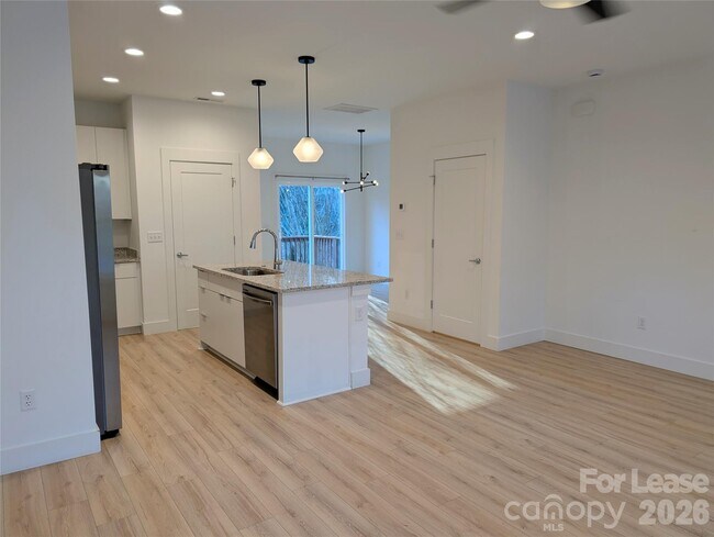 Foto del edificio - 26 Cub Rd