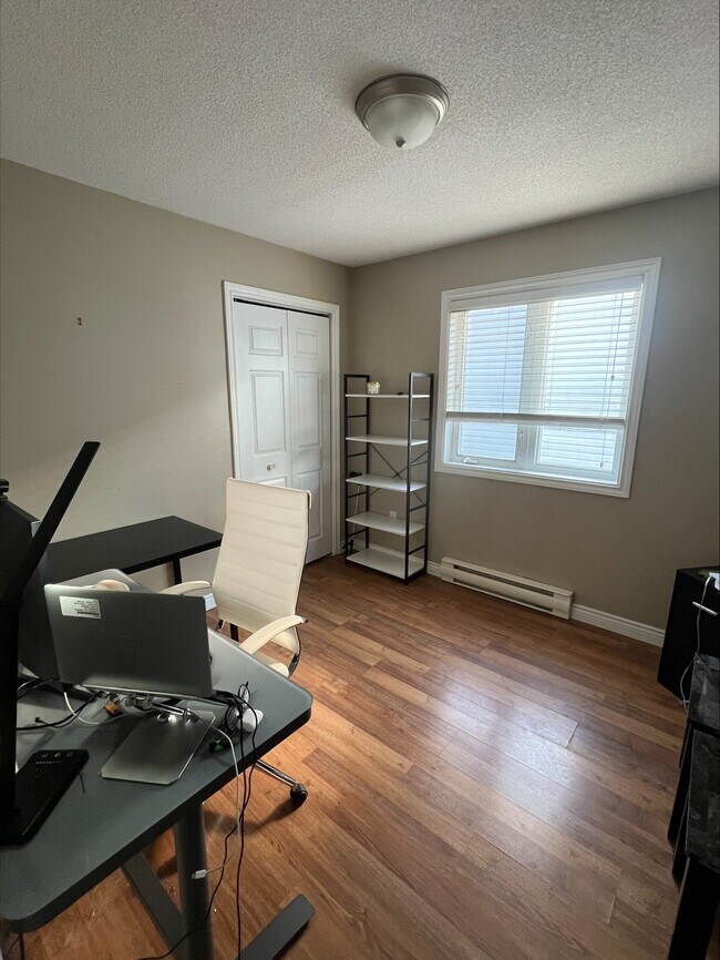 Photo du bâtiment - 13 Penney Crescent