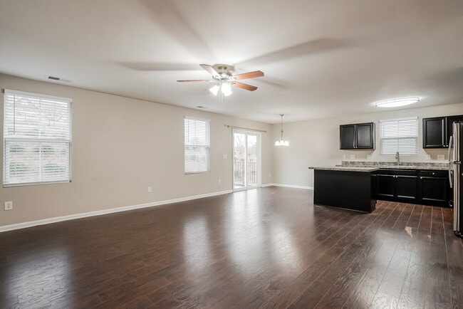 Foto del edificio - 281 Fieldspar Ln