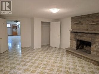 Building Photo - 14 Valleycrest Dr