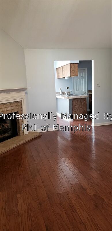 Building Photo - 8497 Highland Glen Cir N
