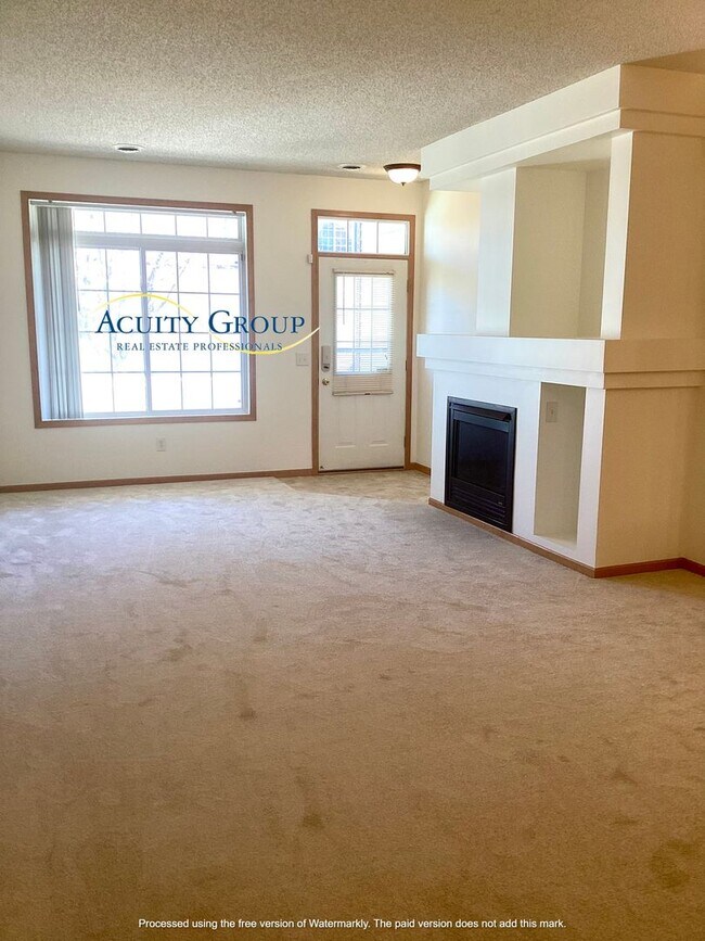 Foto del edificio - 2BR, 1 1/2 BA Townhome