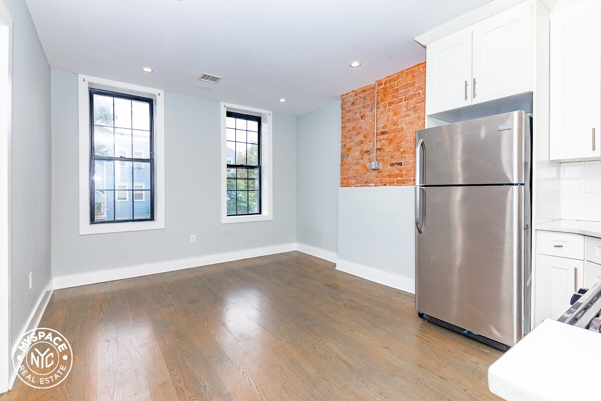 Foto principal - 928 Hancock St