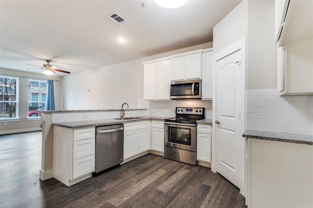 Foto del edificio - 223 Belleville Dr