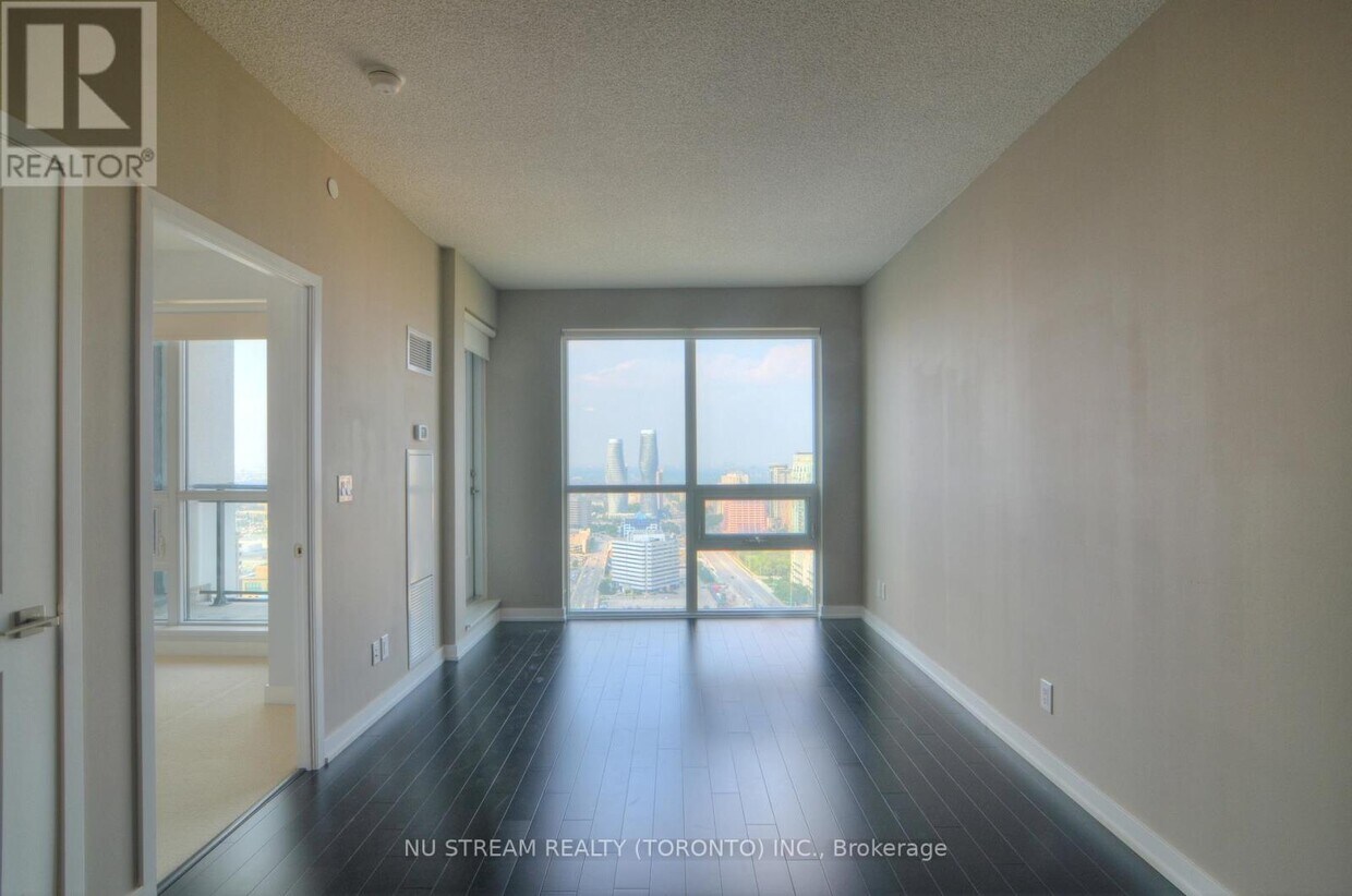 Photo principale - 510-3510 Curran Place