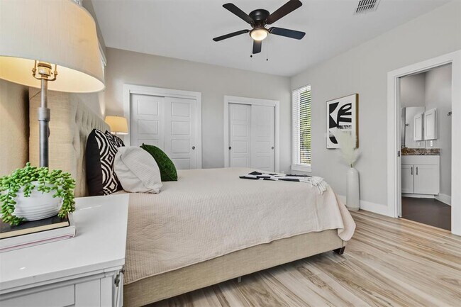 Foto del edificio - 5609 Tura Ln