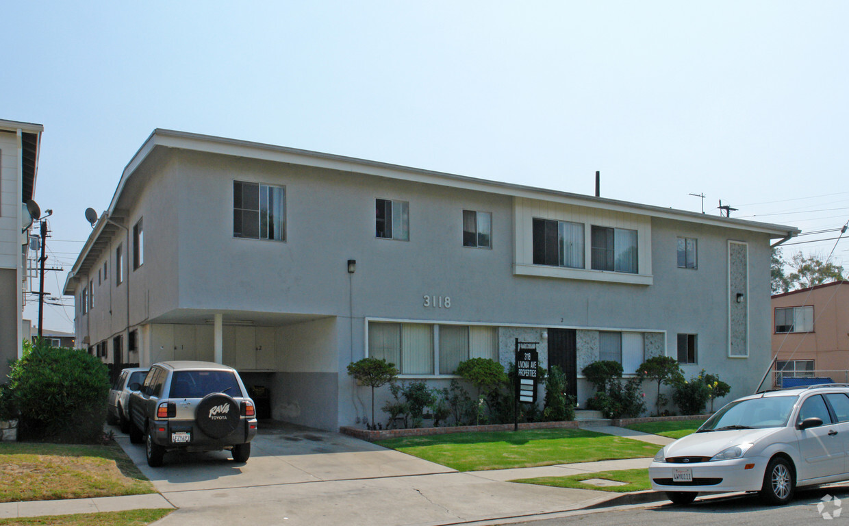 Primary Photo - 3118 Livonia Ave