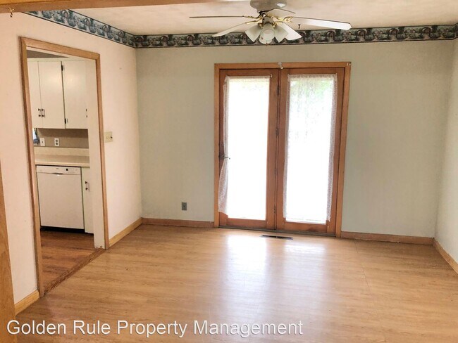 Foto del edificio - 2 br, 1.5 bath House - 3402 Nickerson Blvd