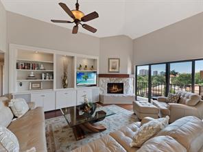 Building Photo - 6710 Pelican Bay Blvd