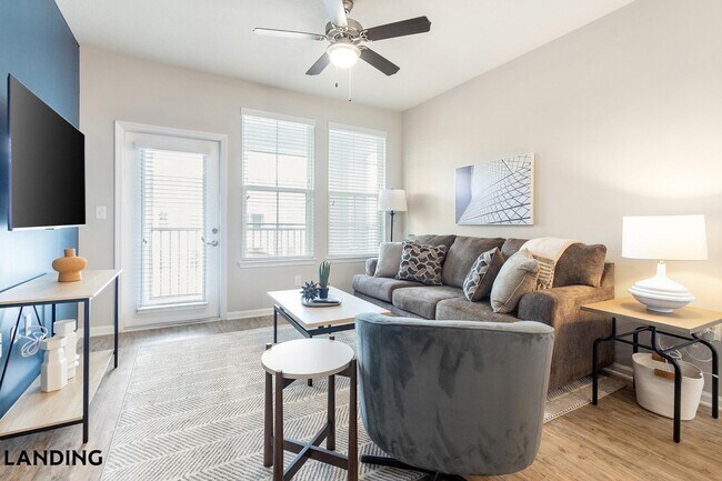 Foto del edificio - 2300 Tapestry Park Dr