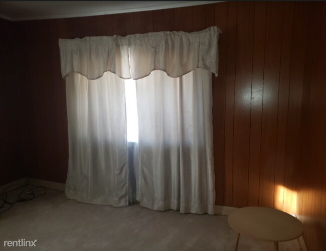 Foto del edificio - 3 br, 1 bath House - 703 Maple St 1 Unit 1