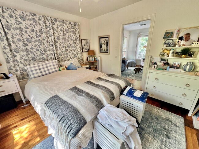 Foto del edificio - 626 Woodland St
